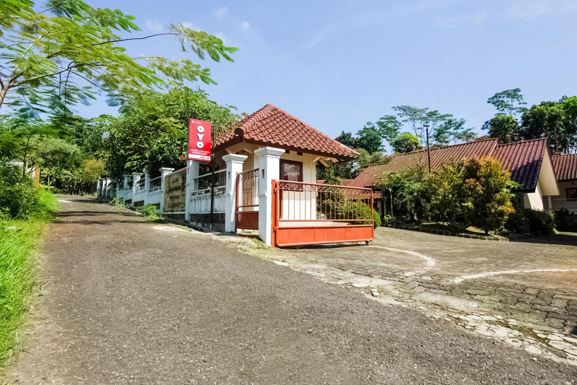 Wisma Langen Werdhasih Semarang Esterno foto